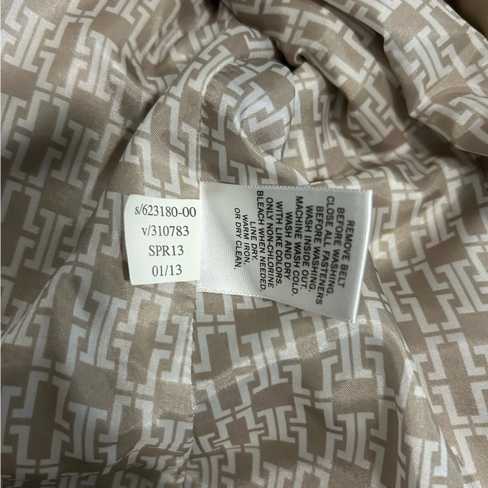 Banana Republic Women’s Trench Coat - Picture 7 of 7